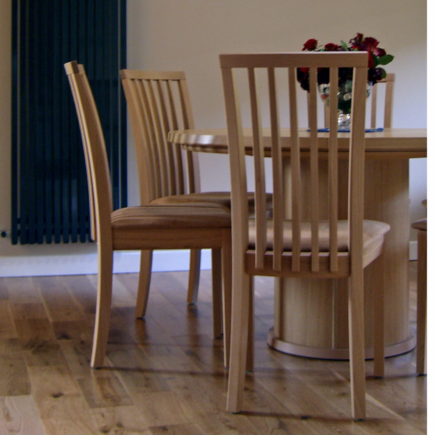 L-SHAPED LIVING/DINING ROOM | British Institute of Interior Design